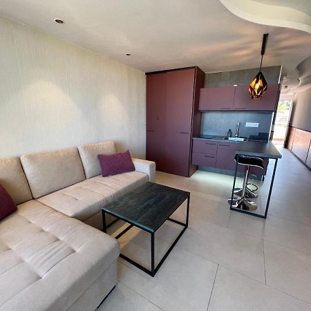 The White Waves Tf Holiday Apartment Las Americas Playa Feñabe Eksteriør billede